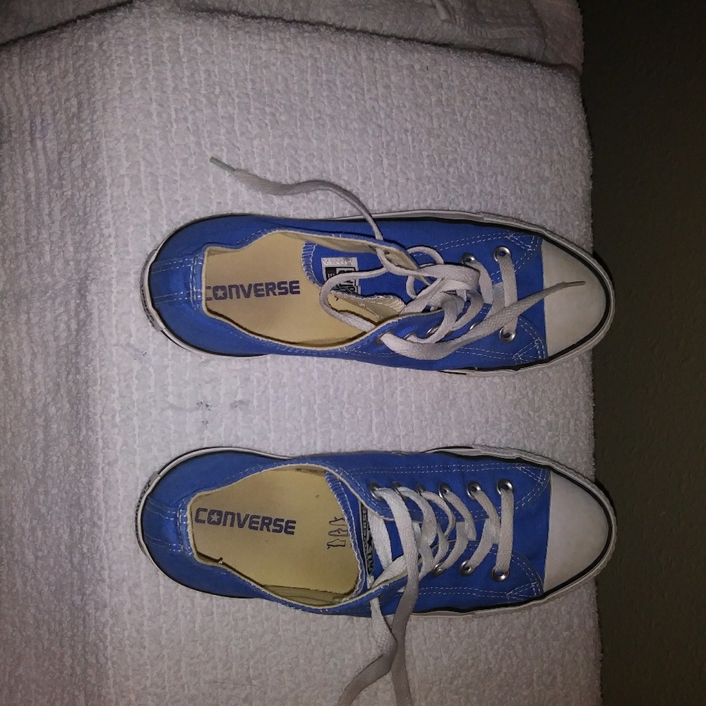 Converse Chuck Taylor Low Tops Women size 9
